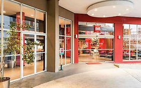 Ibis Blumenau - No Centro, A 6 Minutos De Carro Da Vila Germanica
